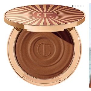 Charlotte Tilbury cream bronzer- shade 3 Tan. NEW never used.